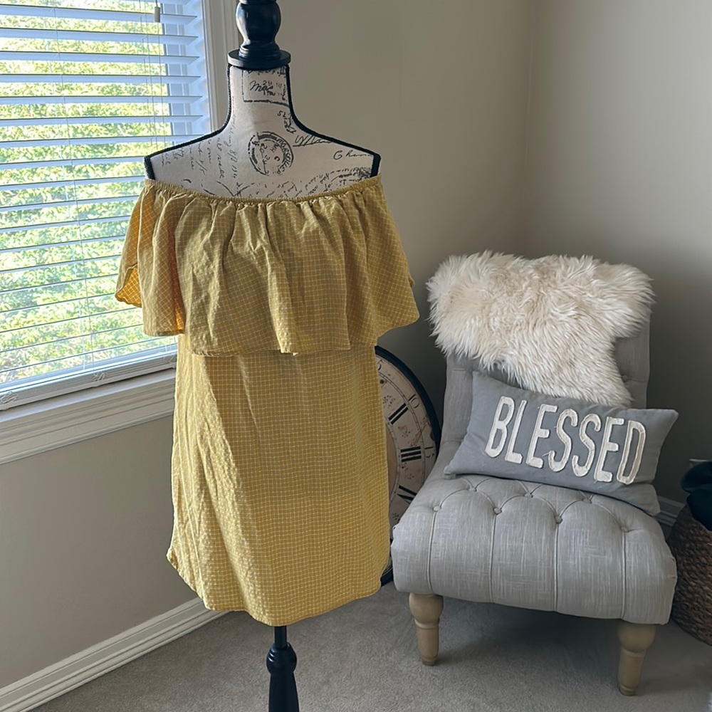Off the shoulder dress medium